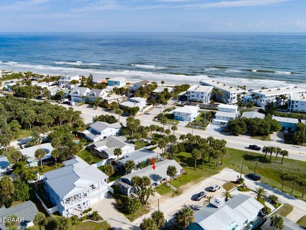 922 Locust Street, New Smyrna Beach, FL 32169