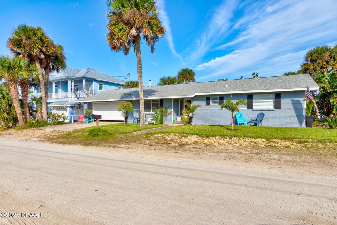 922 Locust Street, New Smyrna Beach, FL 32169 Photo