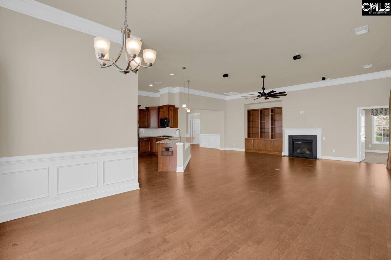 203 Woodlander Drive  Photo 13