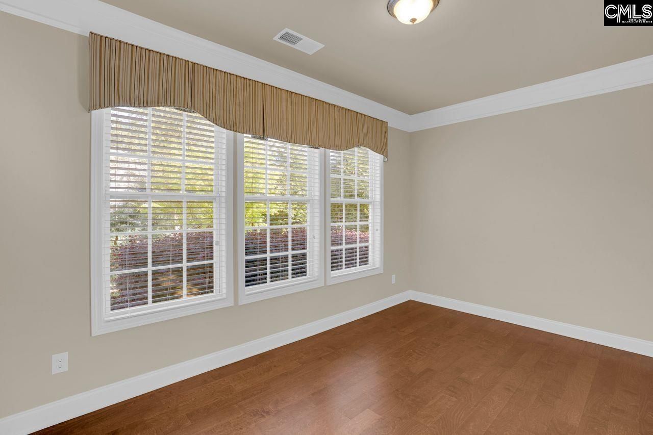 203 Woodlander Drive  Photo 14