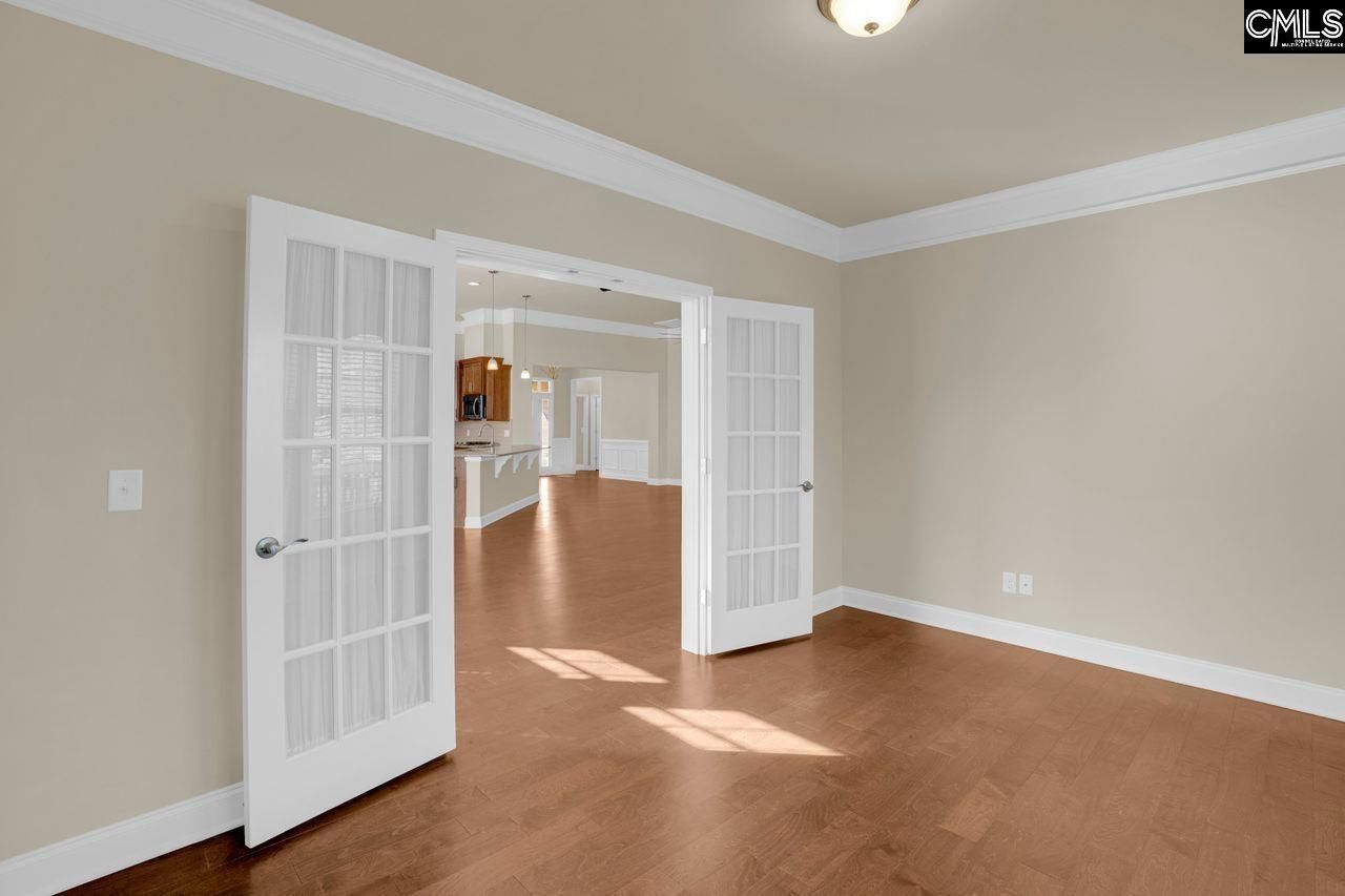 203 Woodlander Drive  Photo 15