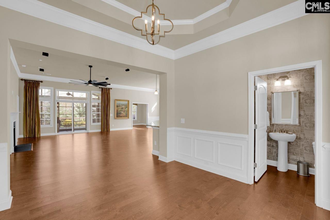 203 Woodlander Drive  Photo 6