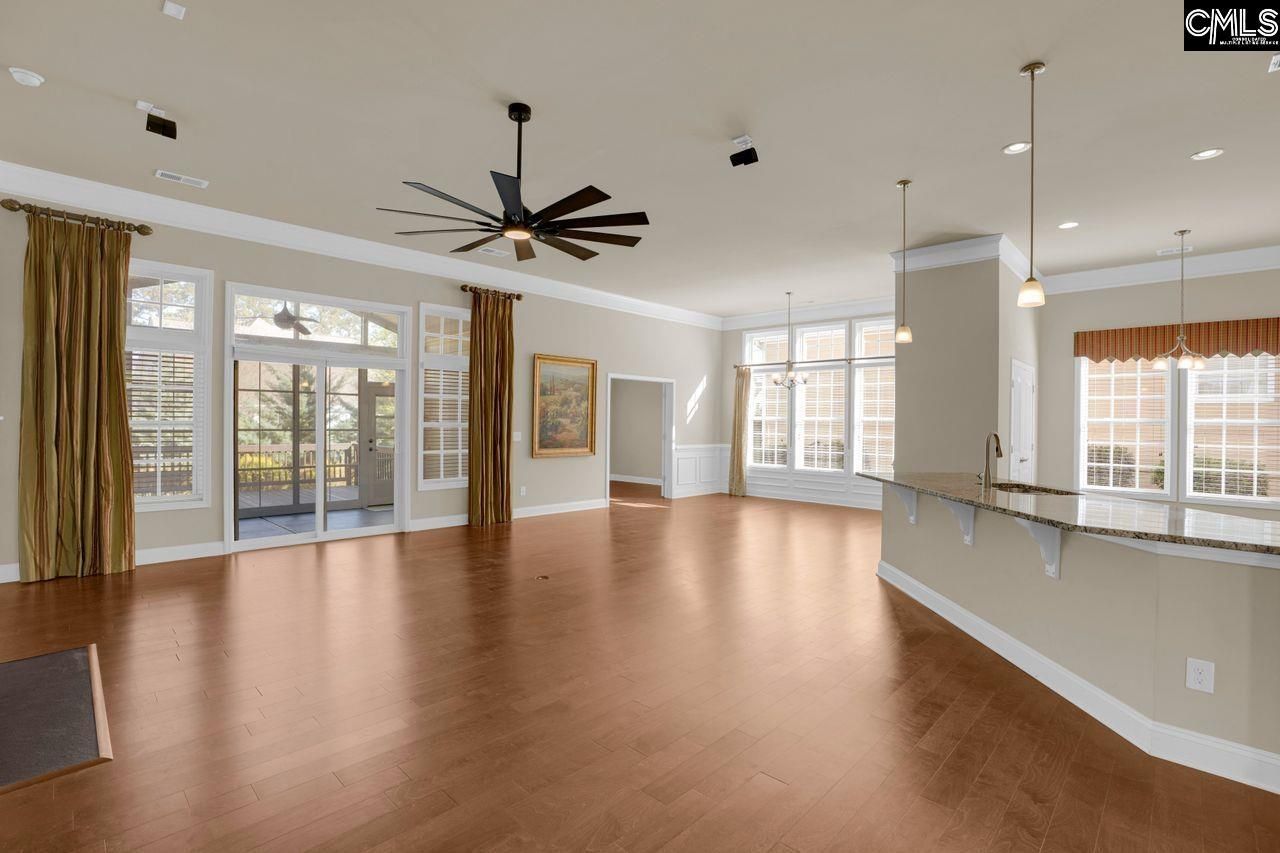 203 Woodlander Drive  Photo 8