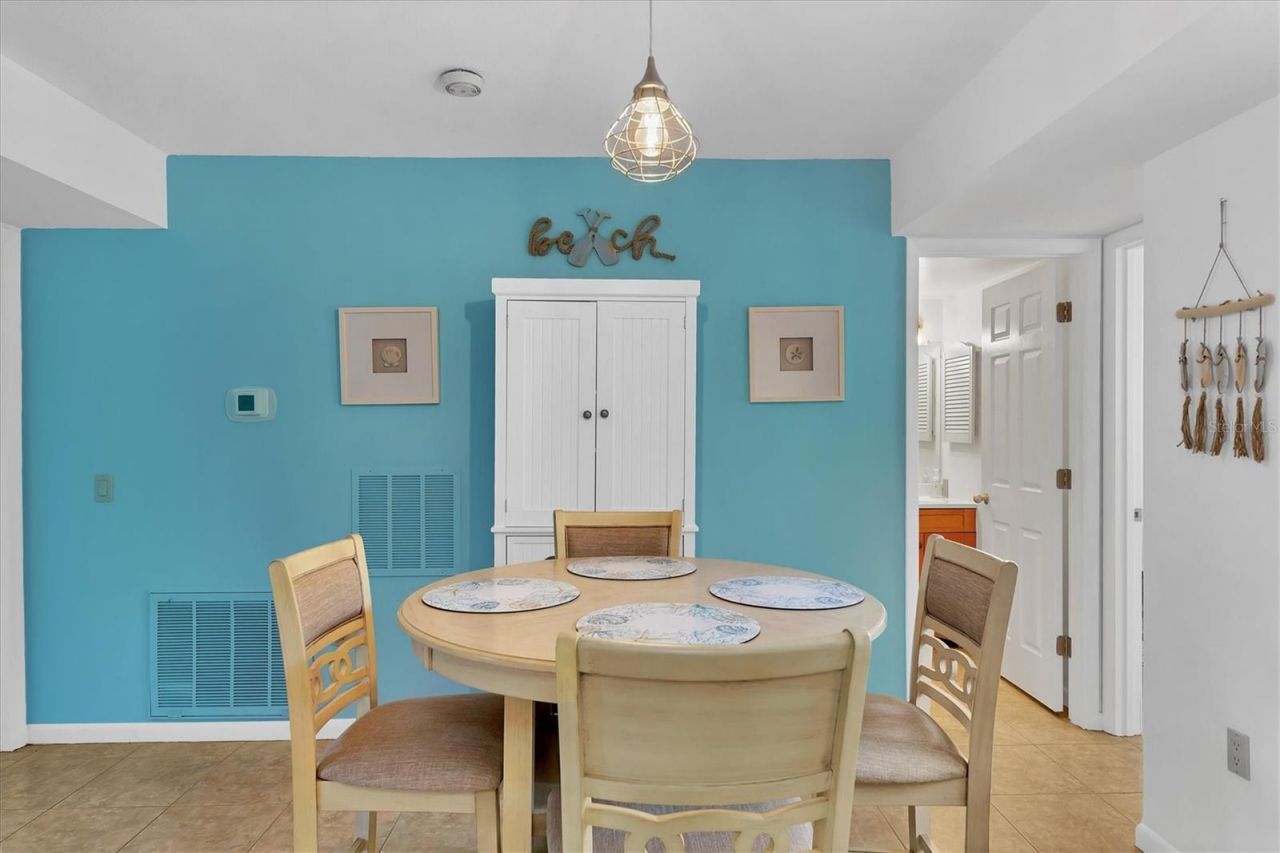 5669 Ashton Lake Drive, Unit 1, Sarasota, FL 34231 Photo
