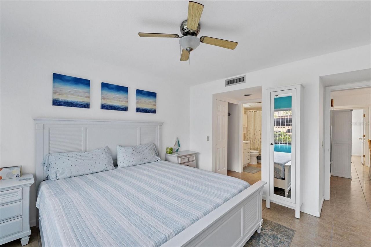 5669 Ashton Lake Drive, Unit 1, Sarasota, FL 34231 Photo
