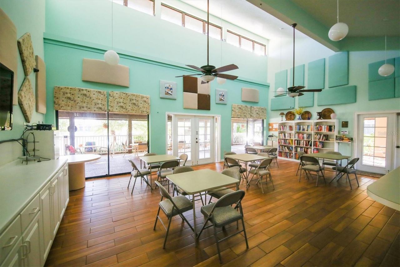 5669 Ashton Lake Drive, Unit 1, Sarasota, FL 34231 Photo