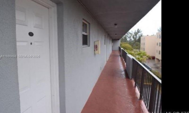399 NW 72nd Ave , Unit 305, Miami, FL 33126 Photo
