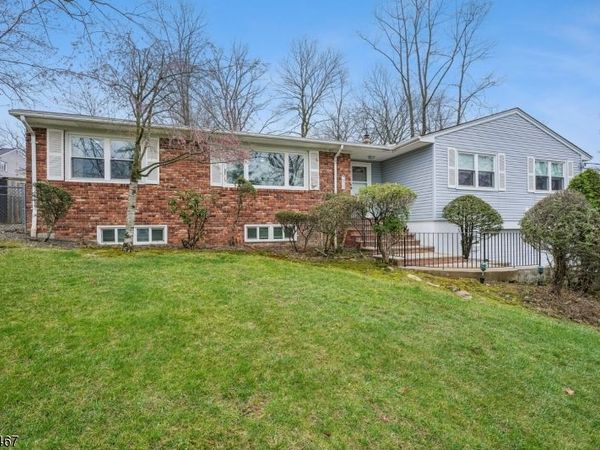 17 Arverne Rd, West Orange, NJ 07052