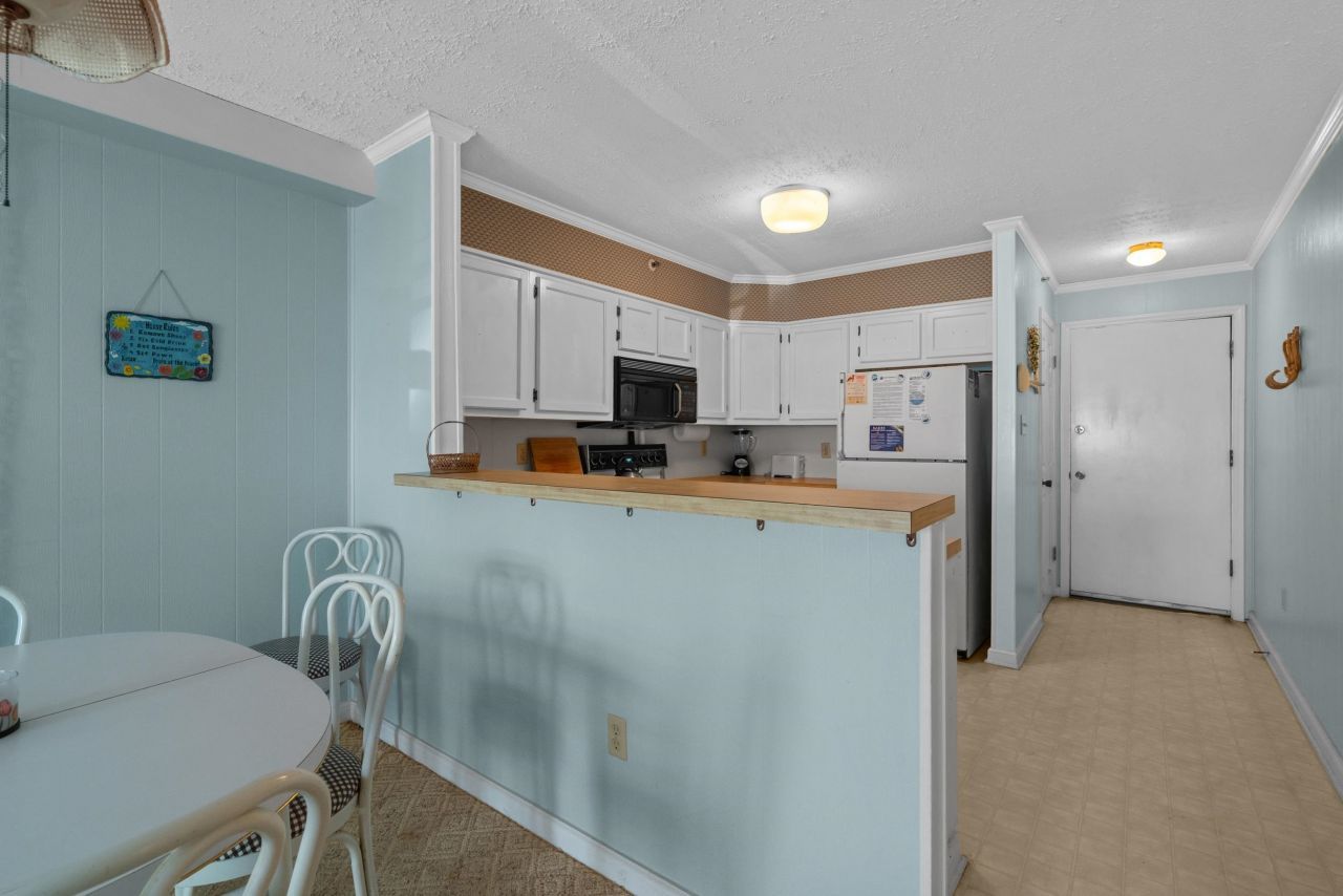 720 N Waccamaw Dr.  Photo 10