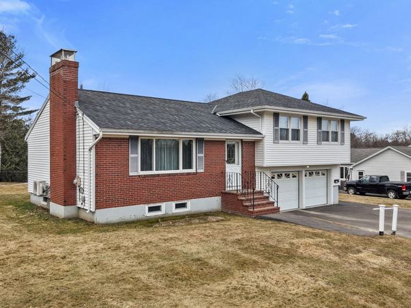 31 Sunset Strip, Brewer, ME 04412