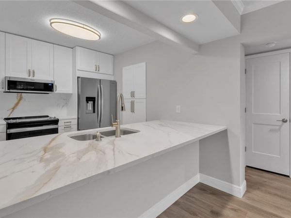 30 Plantation Drive, Unit 104, Vero Beach, FL 32966