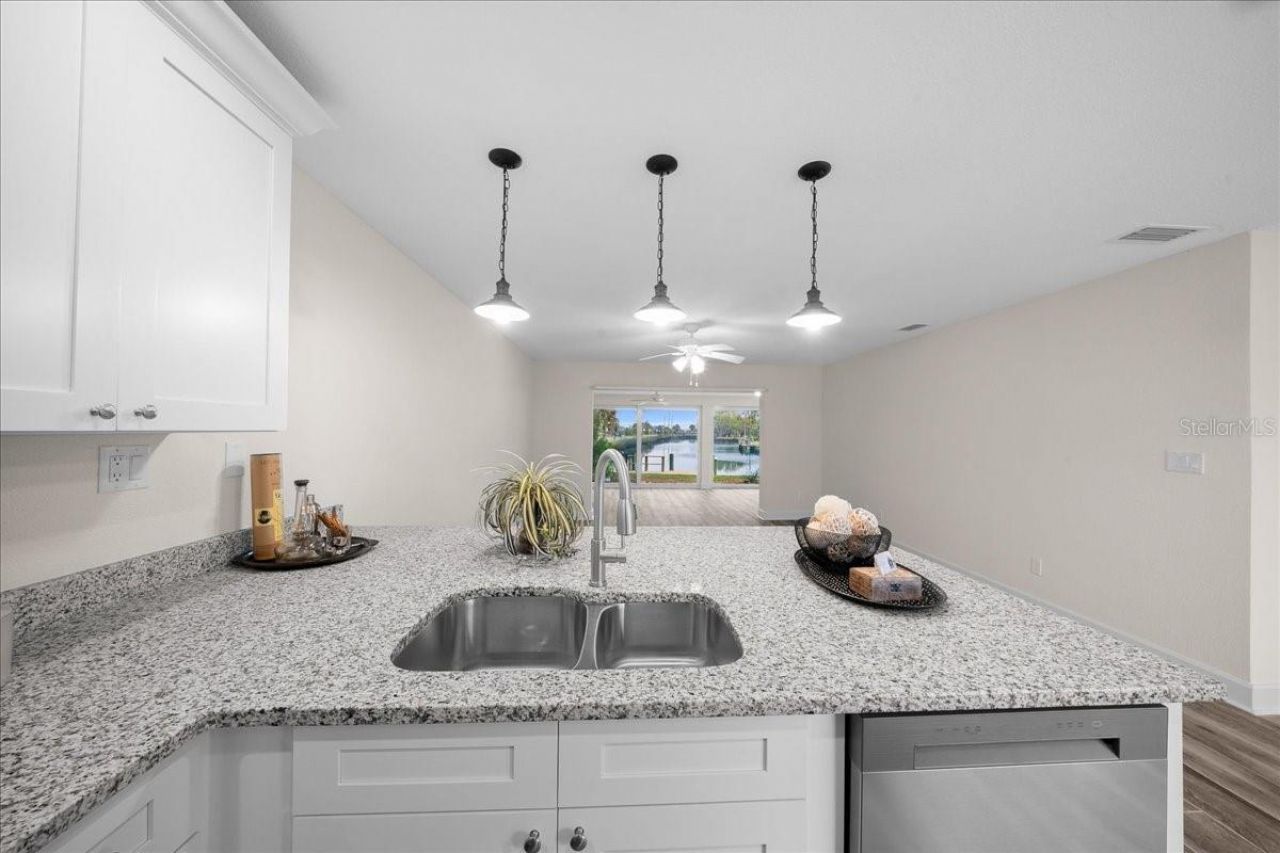 11647 W Kingfisher Court, Unit 11647, Crystal River, FL 34429 Photo