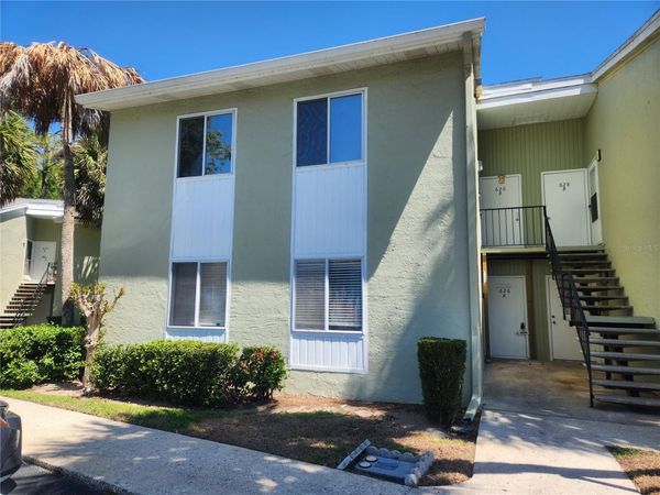 626 FAIRWAYS CIRCLE, Unit A, OCALA, FL 34472