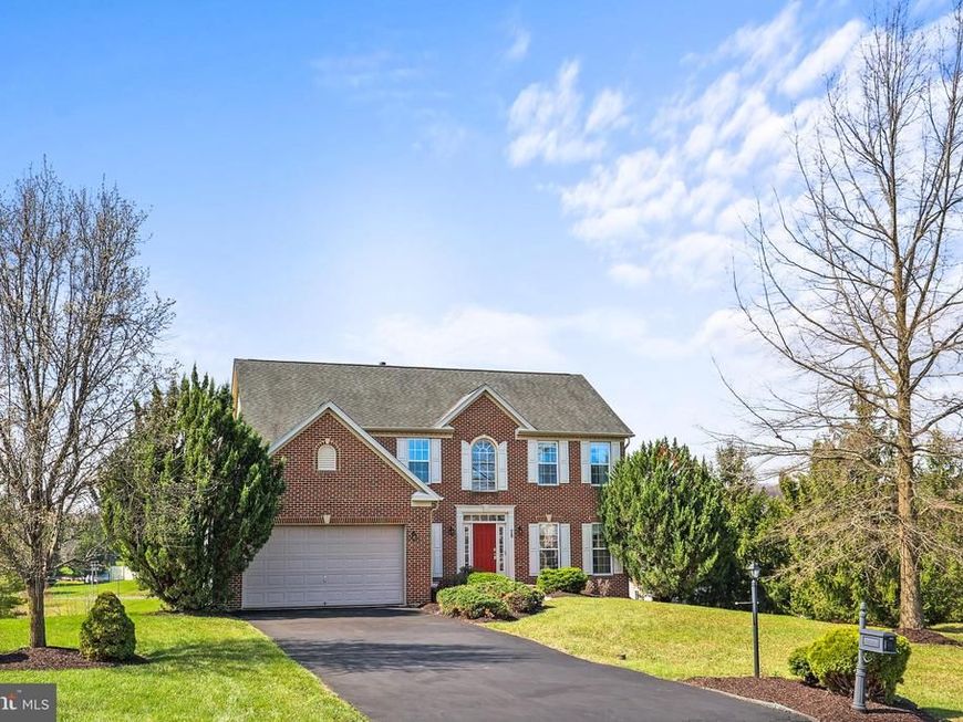 28 Fawn Hill Road, Hanover, PA 17331 Main Photo