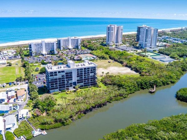 5059 N Hwy A1a, Unit 401, Hutchinson Island, FL 34949