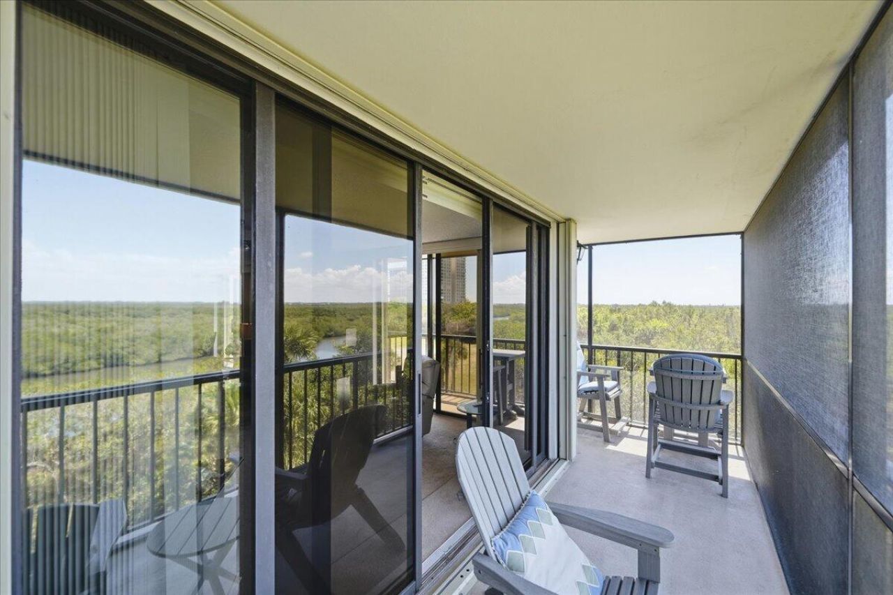 5059 N Hwy A1a, Unit 401, Hutchinson Island, FL 34949 Photo