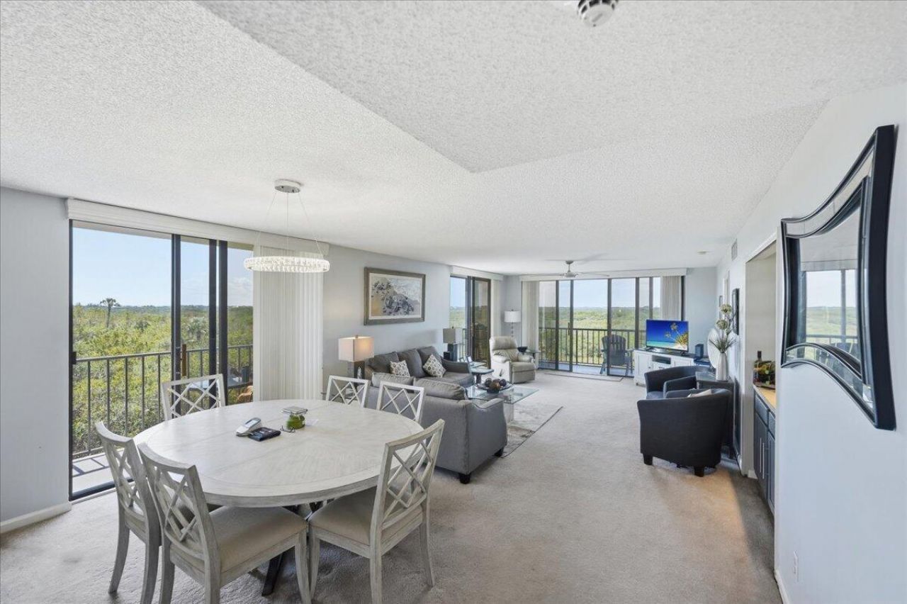 5059 N Hwy A1a, Unit 401, Hutchinson Island, FL 34949 Photo