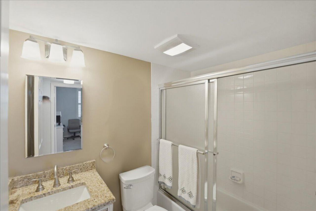 5059 N Hwy A1a, Unit 401, Hutchinson Island, FL 34949 Photo