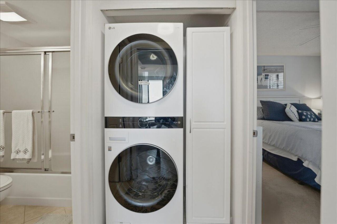 5059 N Hwy A1a, Unit 401, Hutchinson Island, FL 34949 Photo