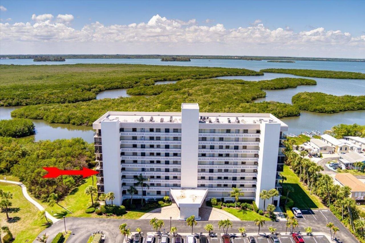 5059 N Hwy A1a, Unit 401, Hutchinson Island, FL 34949 Photo