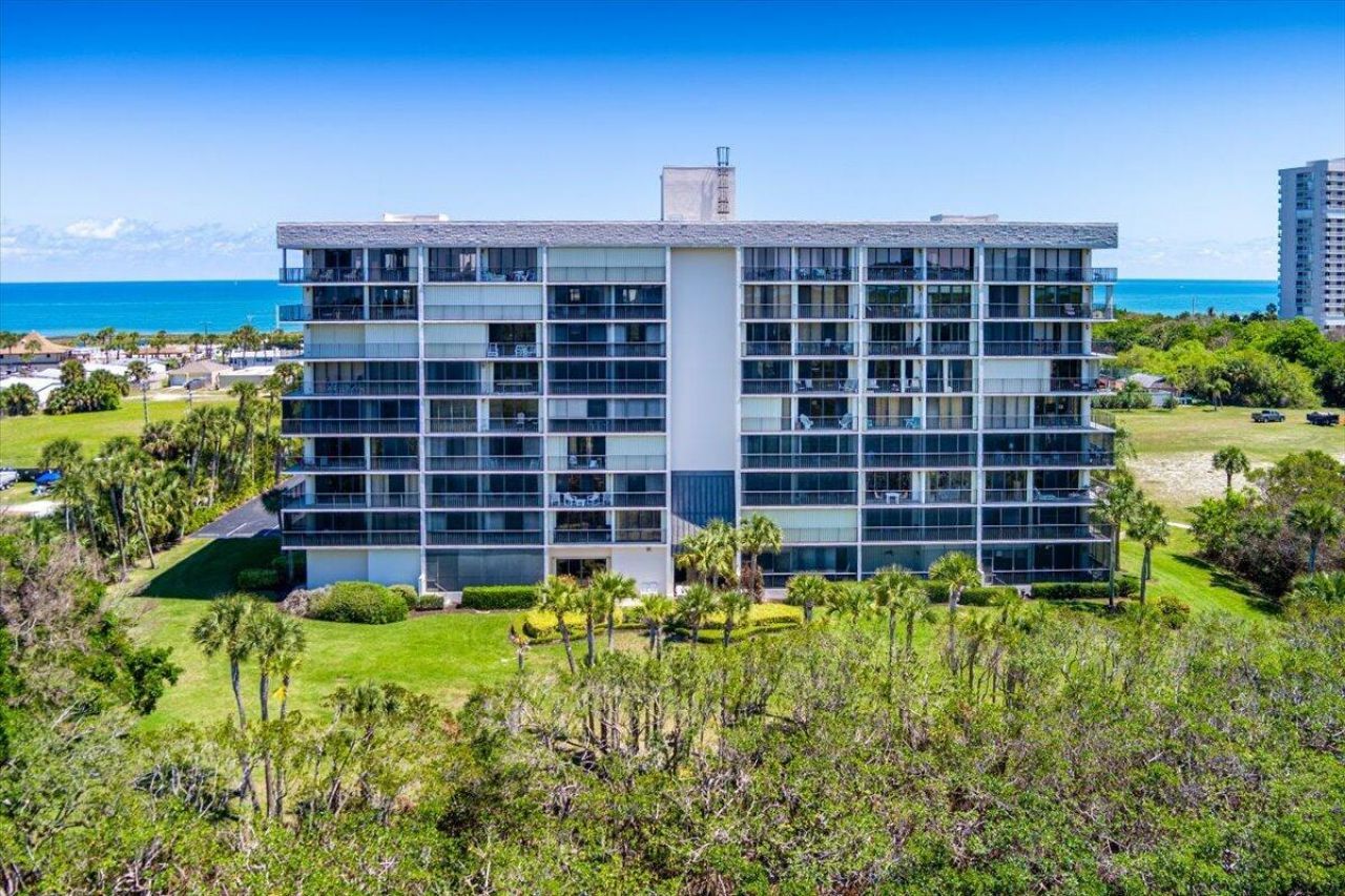 5059 N Hwy A1a, Unit 401, Hutchinson Island, FL 34949 Photo