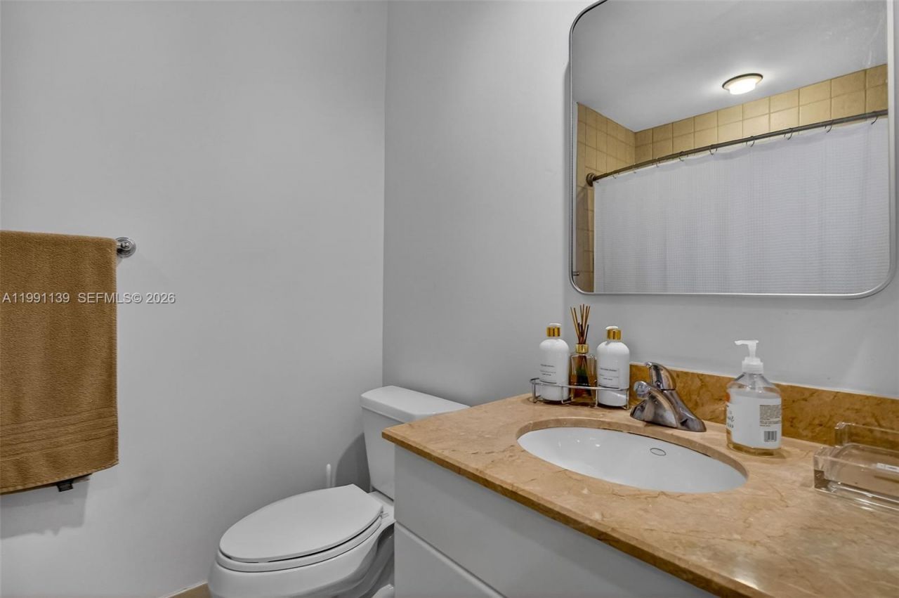 801 Brickell Key Blvd , Unit 2502, Miami, FL 33131 Photo