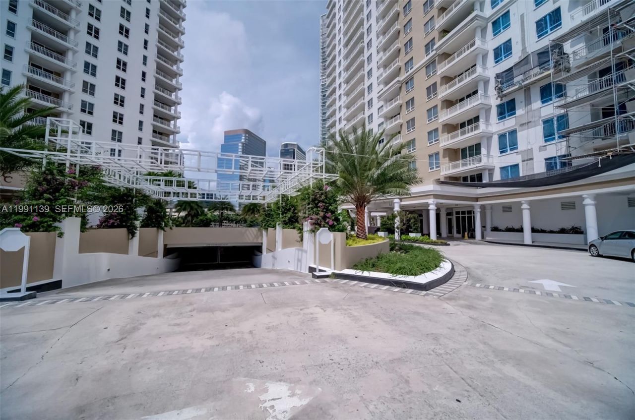 801 Brickell Key Blvd , Unit 2502, Miami, FL 33131 Photo