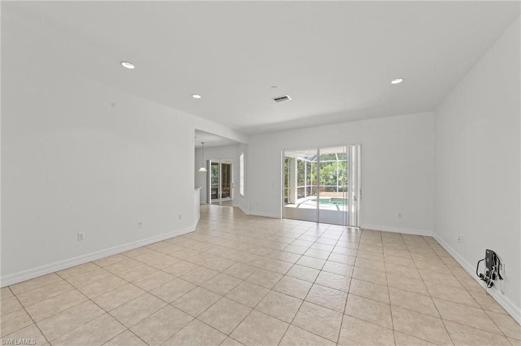 9623 Springlake Cir, Estero, FL 33928 Photo