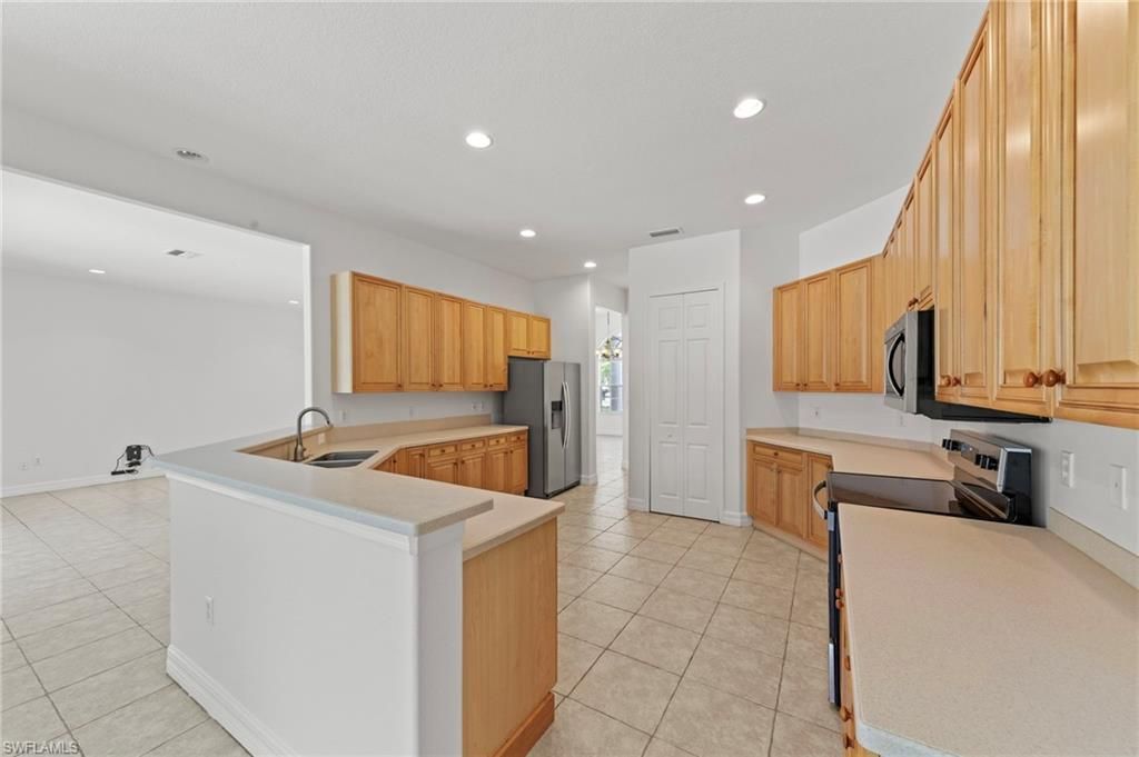 9623 Springlake Cir, Estero, FL 33928 Photo