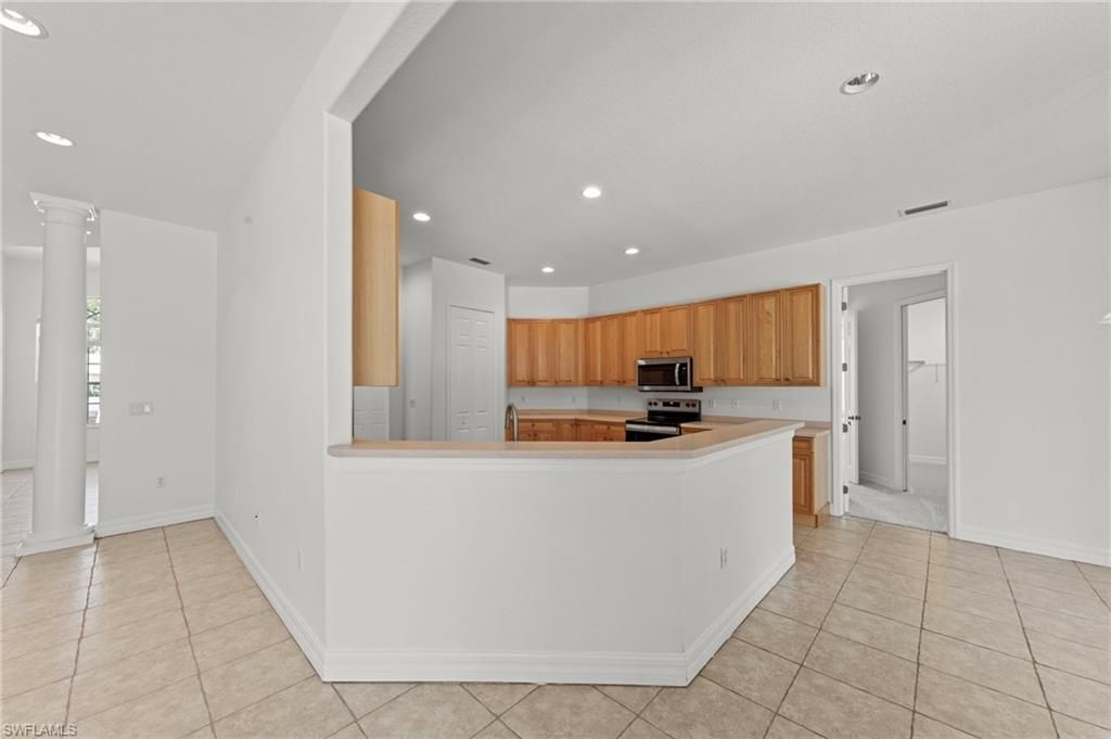 9623 Springlake Cir , Estero, FL 33928 Photo