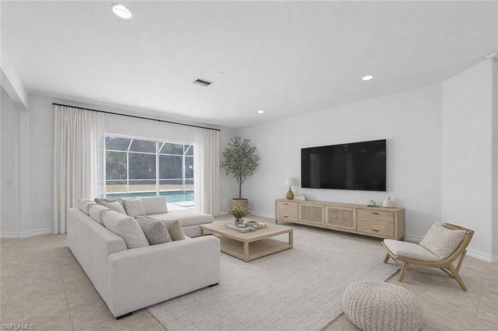 9623 Springlake Cir, Estero, FL 33928 Photo