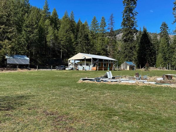4143 North Deer Lake Rd, Loon Lake, WA 99148