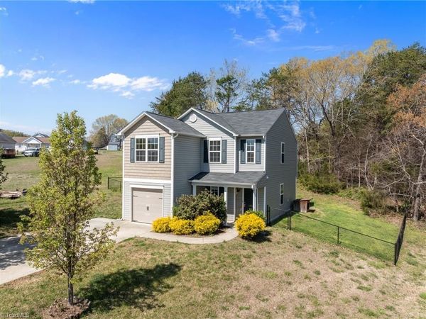 103 Taylors Court , Burlington, NC 27217