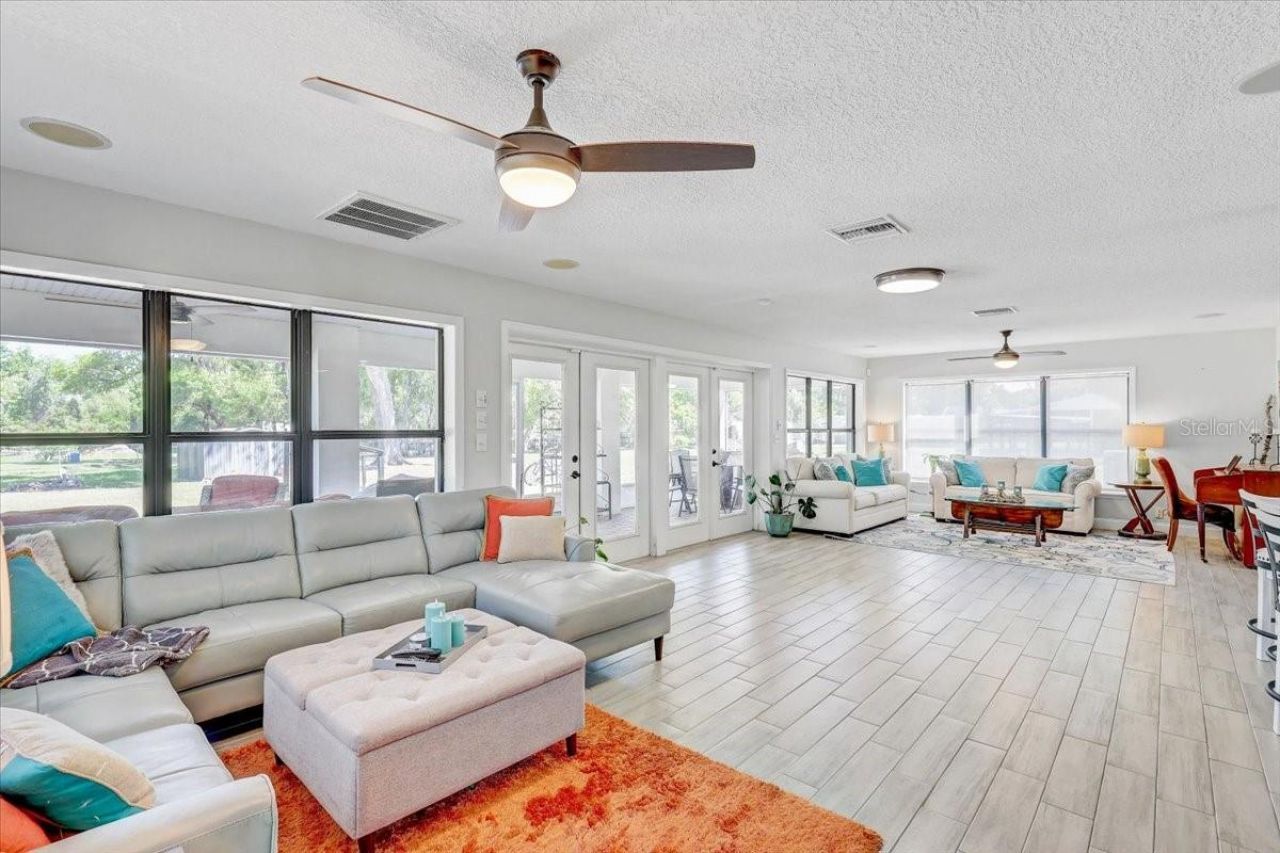 4710 Stearns Road, Valrico, FL 33596 Photo