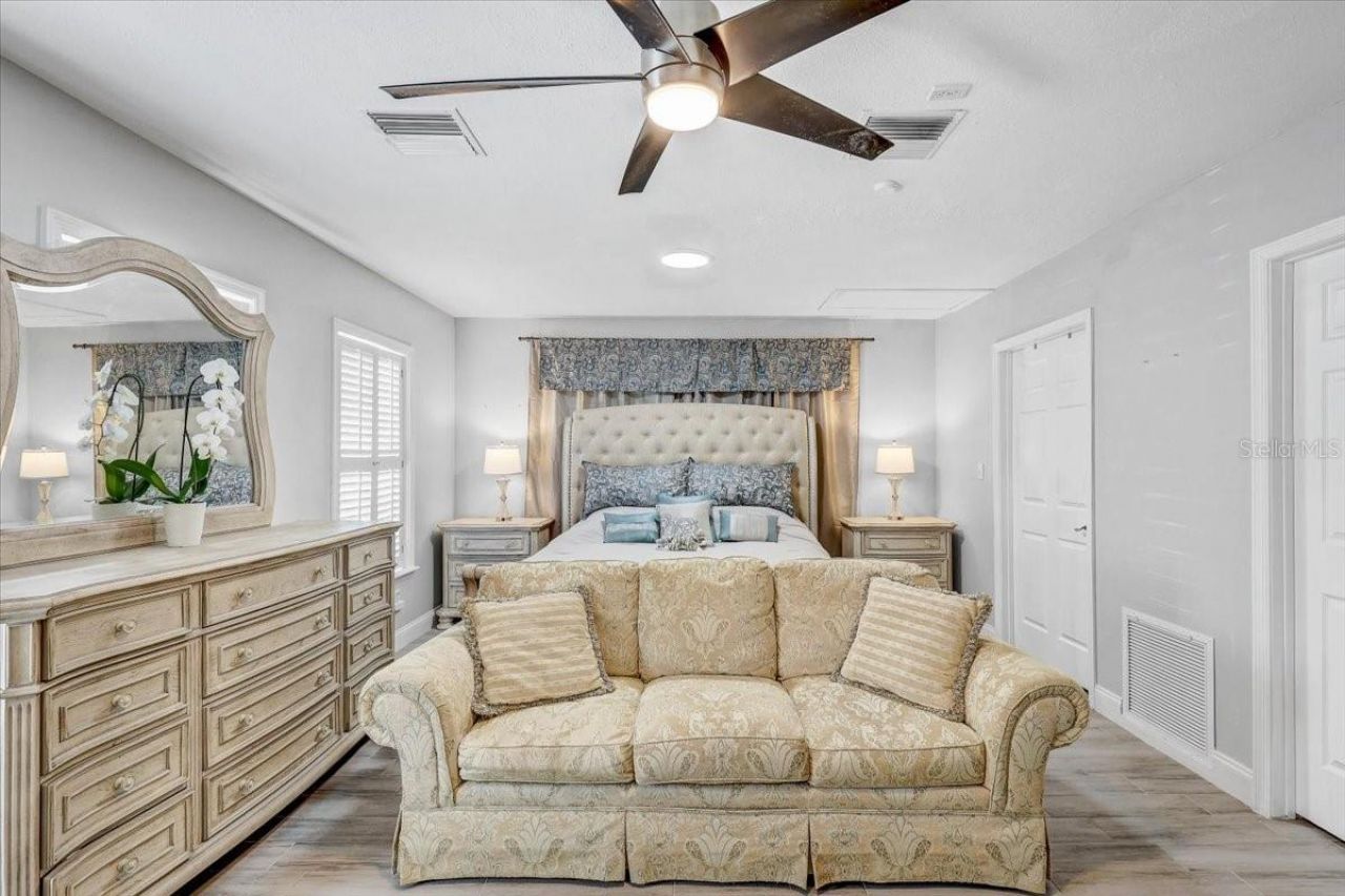 4710 Stearns Road, Valrico, FL 33596 Photo