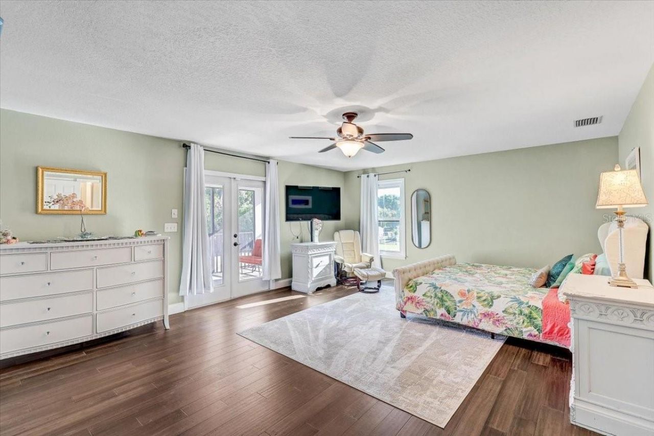 4710 Stearns Road, Valrico, FL 33596 Photo