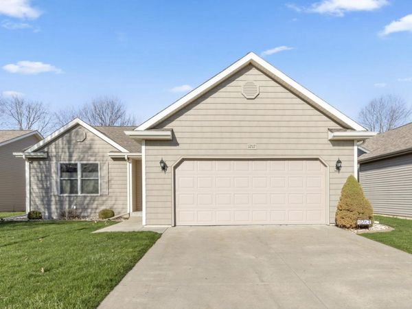 1217 Park Meadows Drive, Goshen, IN 46526