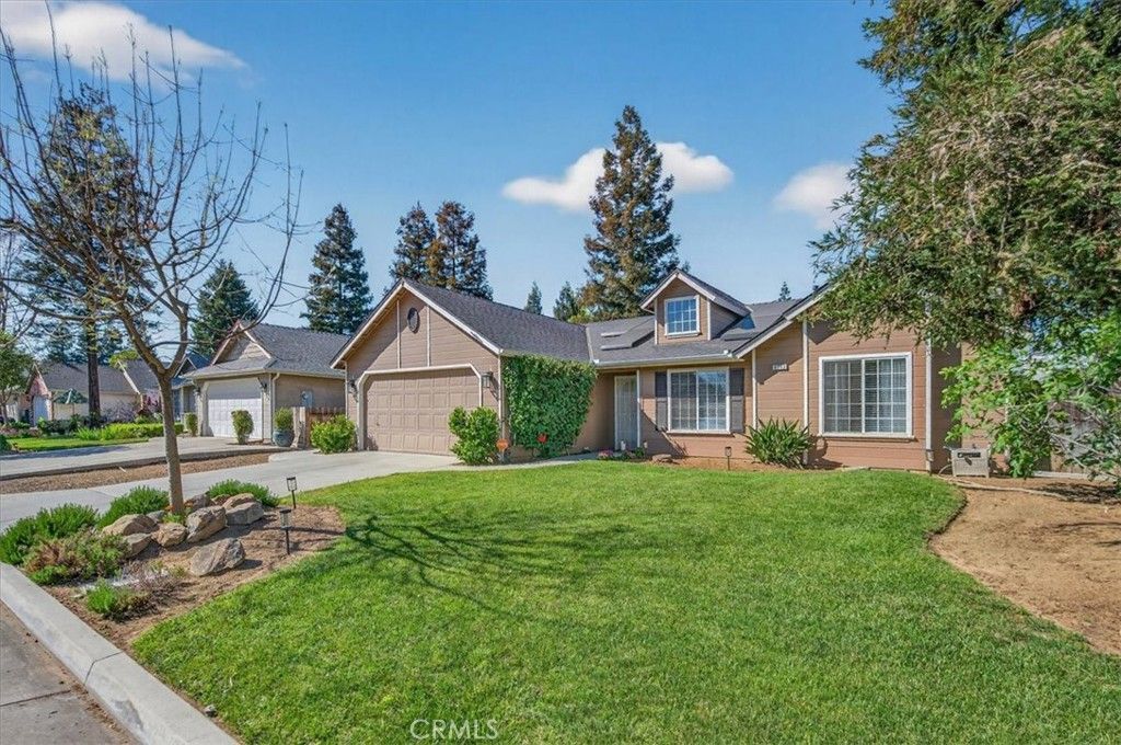 4752 W Mesa, Fresno, CA 93722 Main Photo