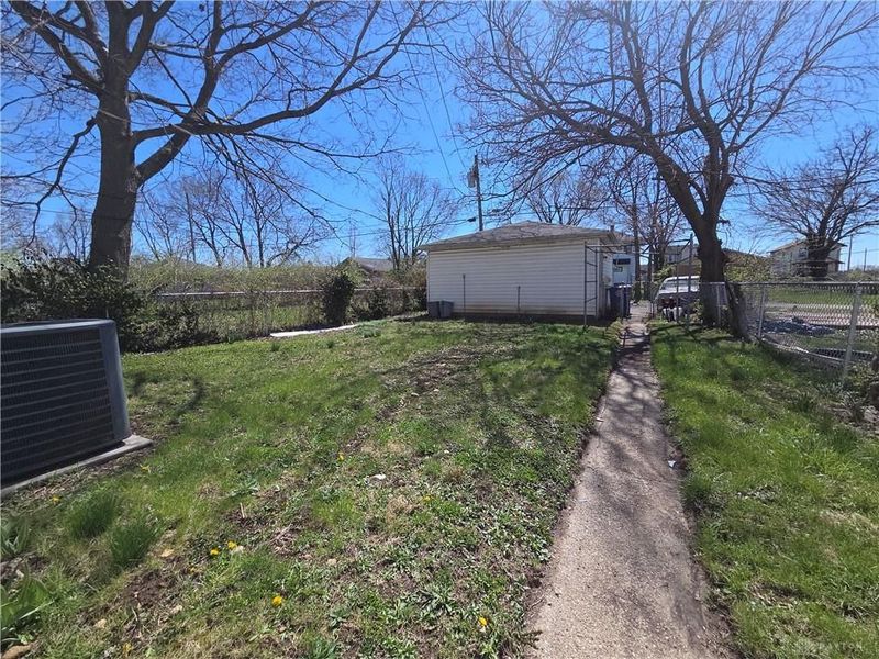 764 Heck Avenue, Dayton, OH 45417 Photo 9