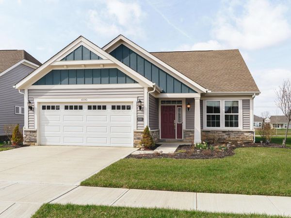 6090 Windcliff Drive E, Grove City, OH 43123