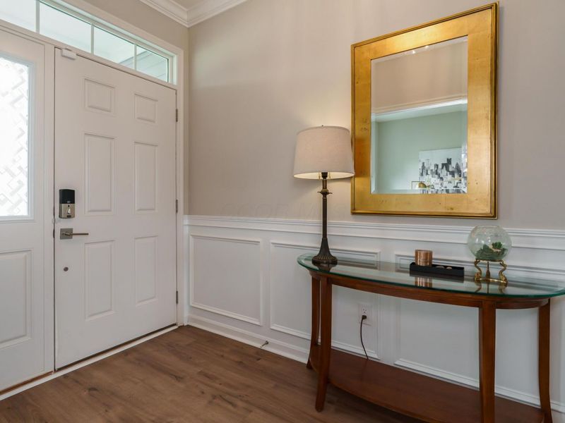 6090 Windcliff Drive E, Grove City, OH 43123 Photo 3