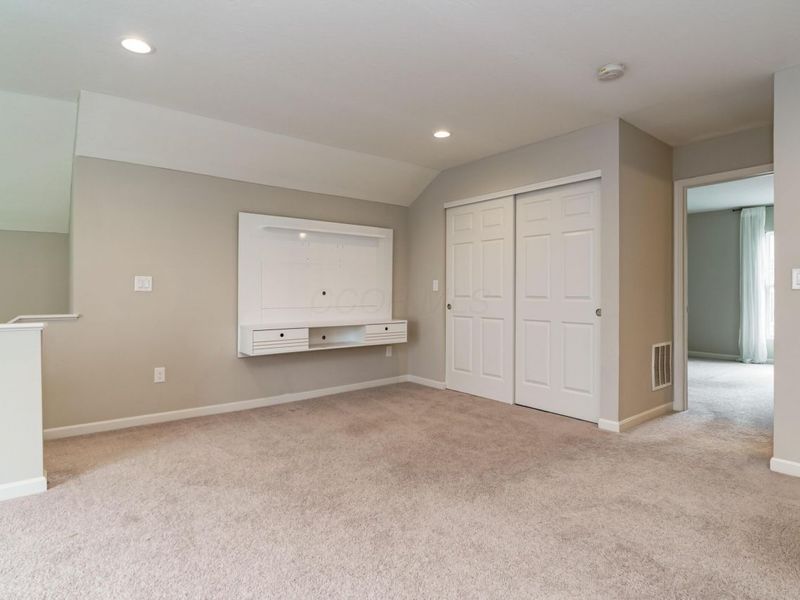 6090 Windcliff Drive E, Grove City, OH 43123 Photo 32