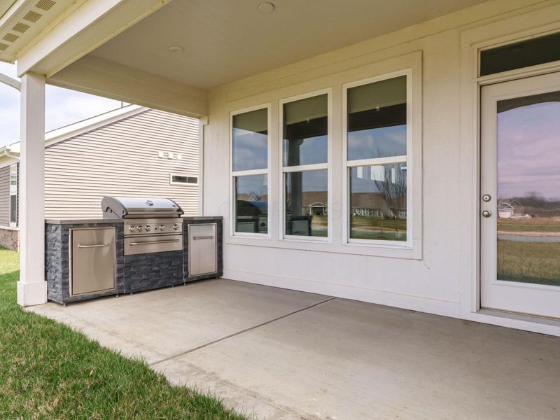 6090 Windcliff Drive E, Grove City, OH 43123 Photo 38