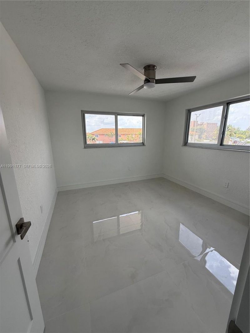 9915 W Okeechobee Rd, Unit 2-201, Hialeah Gardens, FL 33016 Photo
