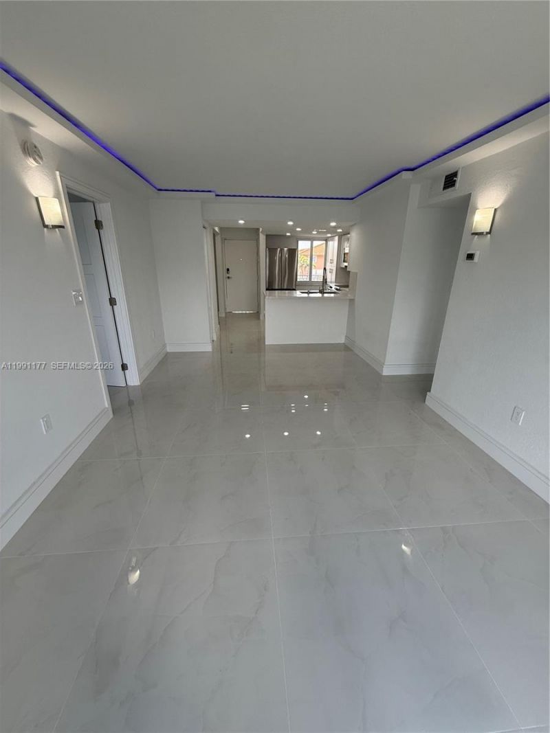 9915 W Okeechobee Rd, Unit 2-201, Hialeah Gardens, FL 33016 Photo