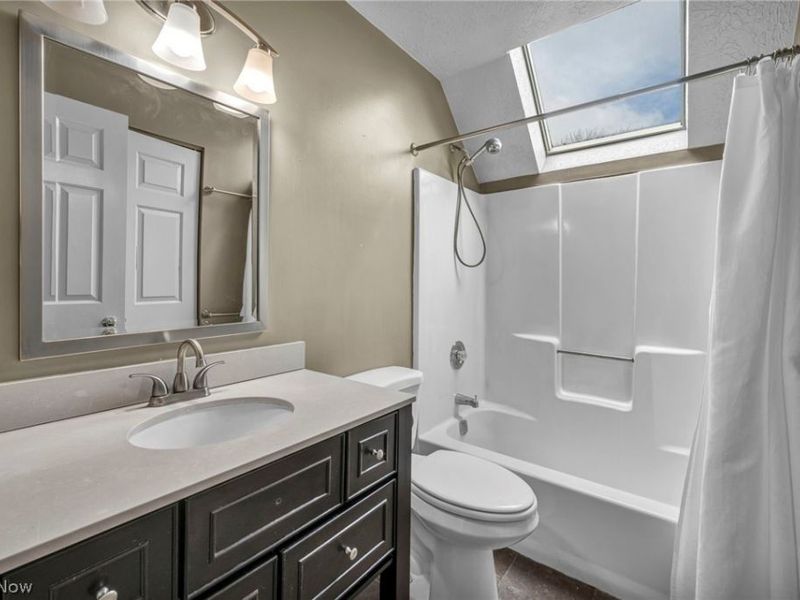 2210 Pine Tree Ln #23 Lane, Unit 23, Twinsburg, OH 44087 Photo 12