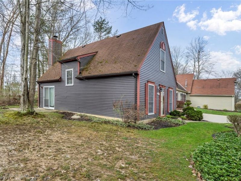 2210 Pine Tree Ln #23 Lane, Unit 23, Twinsburg, OH 44087 Photo 15