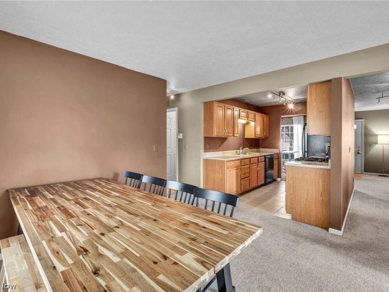 2210 Pine Tree Ln #23 Lane, Unit 23, Twinsburg, OH 44087 Photo 6