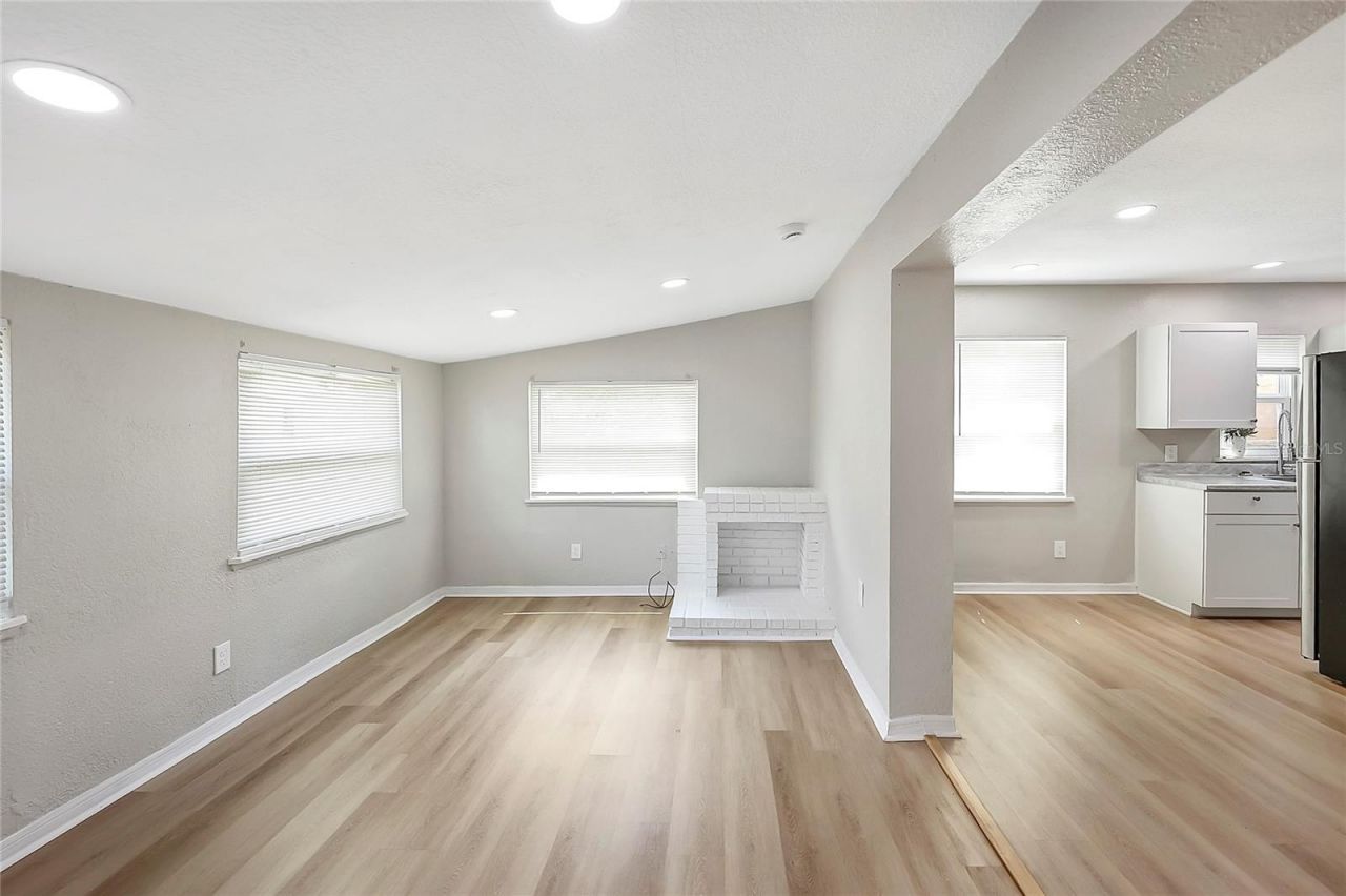 107 Academy Avenue , Sanford, FL 32771 Photo