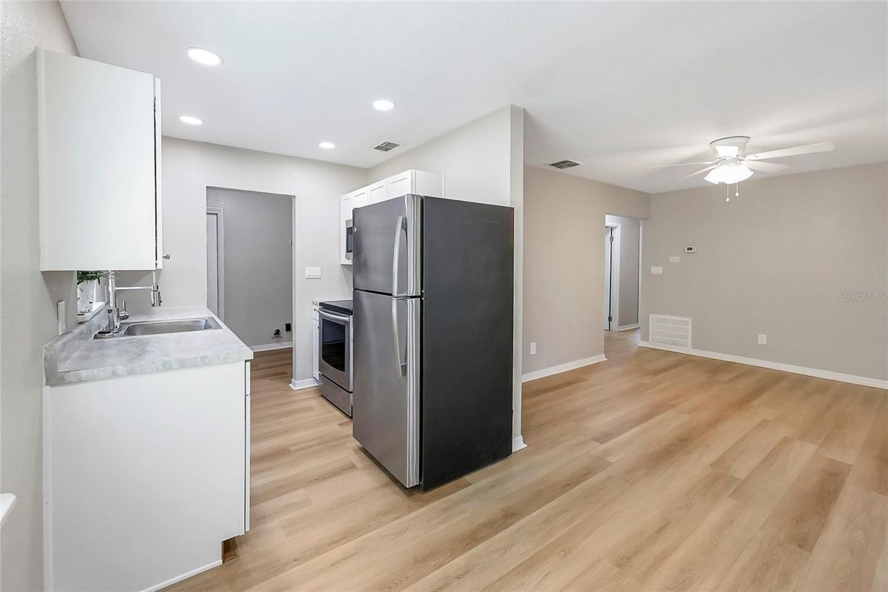 107 Academy Avenue , Sanford, FL 32771 Photo